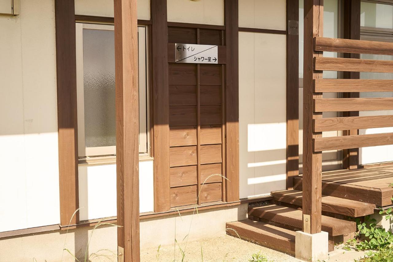 Hotel Retreat佐渡風島 グランピング- Self Check-In Only à Sado Extérieur photo