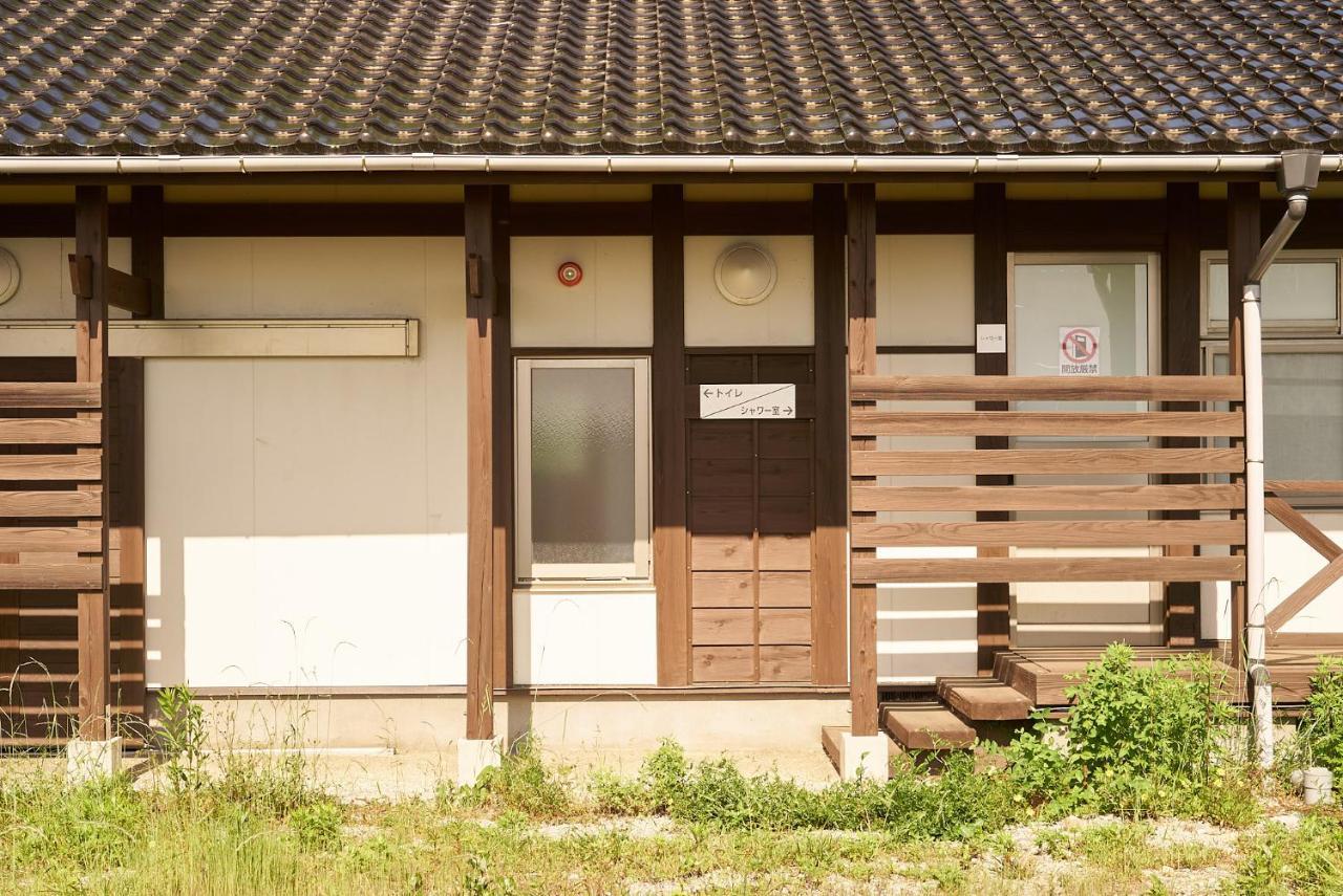 Hotel Retreat佐渡風島 グランピング- Self Check-In Only à Sado Extérieur photo